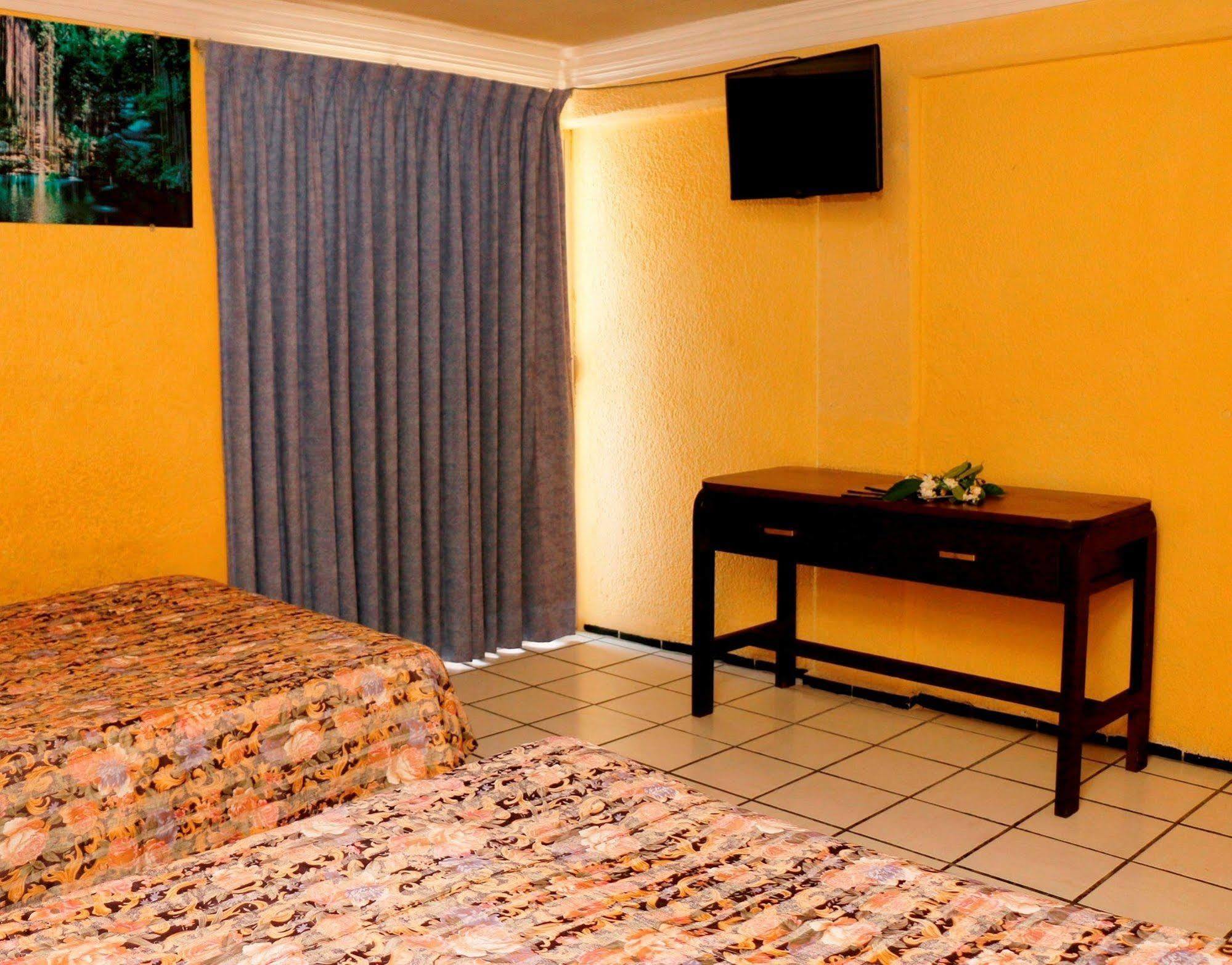 מרידה Hotel Suites Elia Noemi מראה חיצוני תמונה