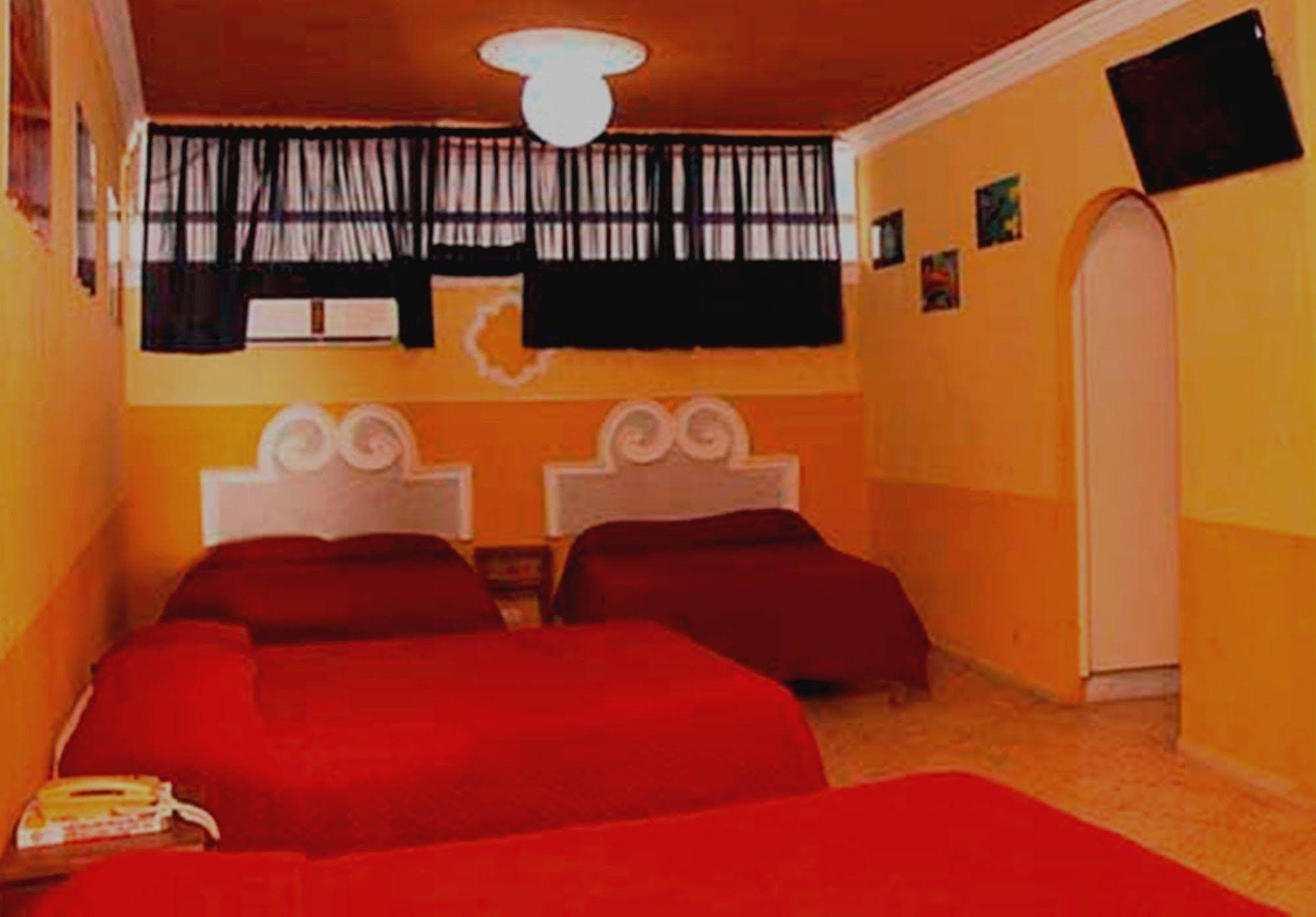 מרידה Hotel Suites Elia Noemi מראה חיצוני תמונה